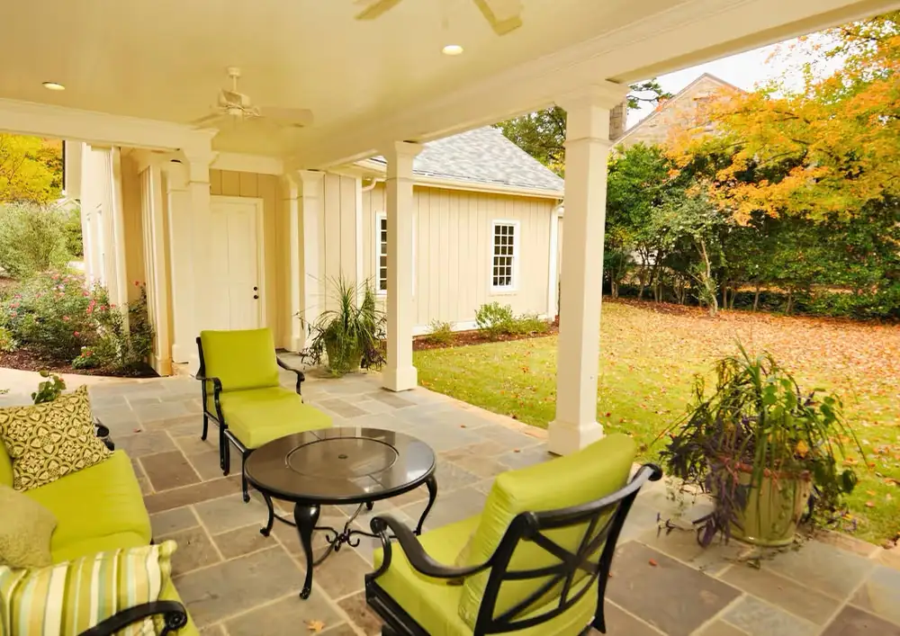 Fancy8-Covered-Patio-Flagstone-Green-Cushions